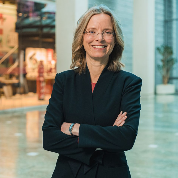 Die Frau ist nicht so sypmatisch wie sie aussieht